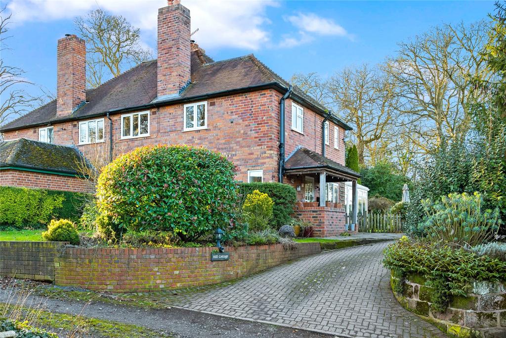 Uphampton, Ombersley, Worcestershire 3 bed semidetached house £475,000