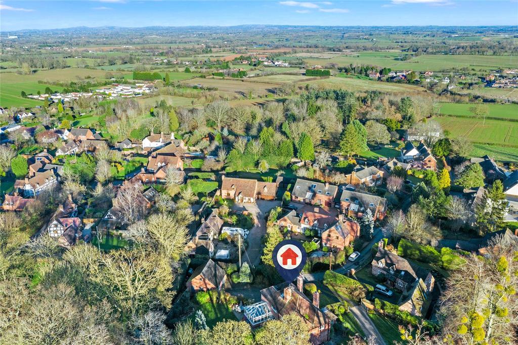 Uphampton, Ombersley, Worcestershire 3 bed semidetached house £475,000