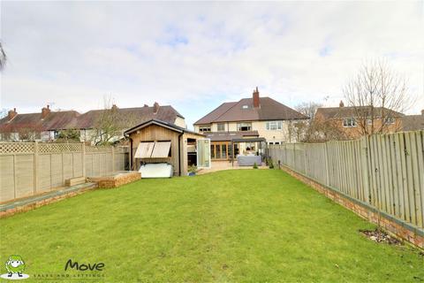 27 Hollyfield Road, Sutton Coldfield, B75 7SN