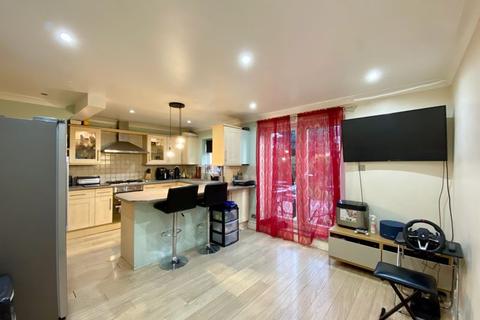 12 Whitehill Road, Dartford, DA1 4AA