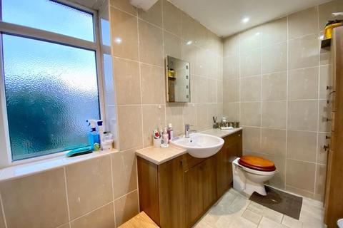 12 Whitehill Road, Dartford, DA1 4AA