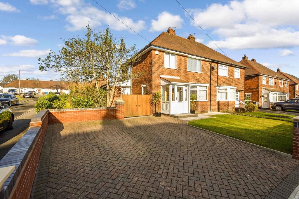Stanley Road, Whitefield, M45 3 bed semidetached house £280,000