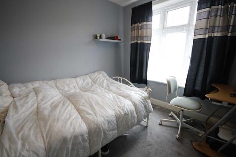 23 Barnes Crescent, Ensbury Park, Bournemouth, BH10 5AN