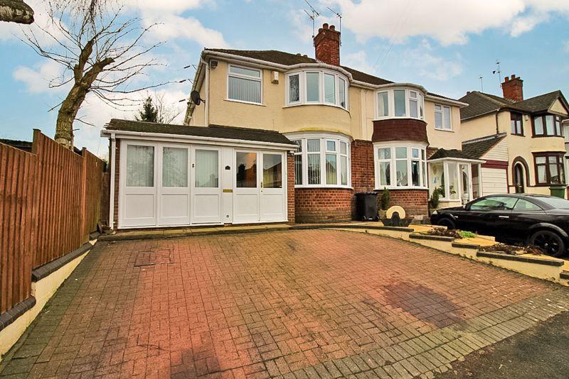 Hilston Avenue, Penn 3 bed semidetached house £280,000