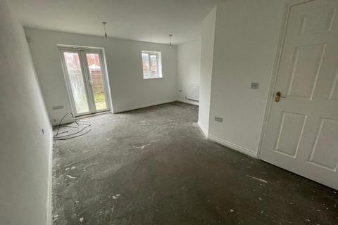 3 bedroom terraced house to rent, Ainsbrook Avenue, Moston, Manchester, M9 7FJ