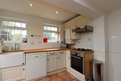 104 Bedford Road, Barton Le Clay, Bedford, MK45 4LR