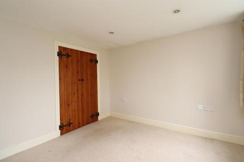 104 Bedford Road, Barton Le Clay, Bedford, MK45 4LR