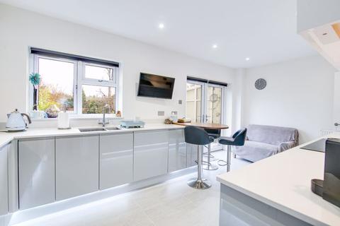 43 Hillside Road, Sutton Coldfield, B74 4DG