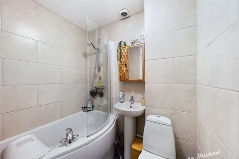 3 Coppice Close, Aylesbury, HP20 1XT