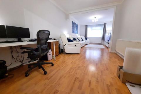 30 New Road, Bedfont, Feltham, TW14 8HN