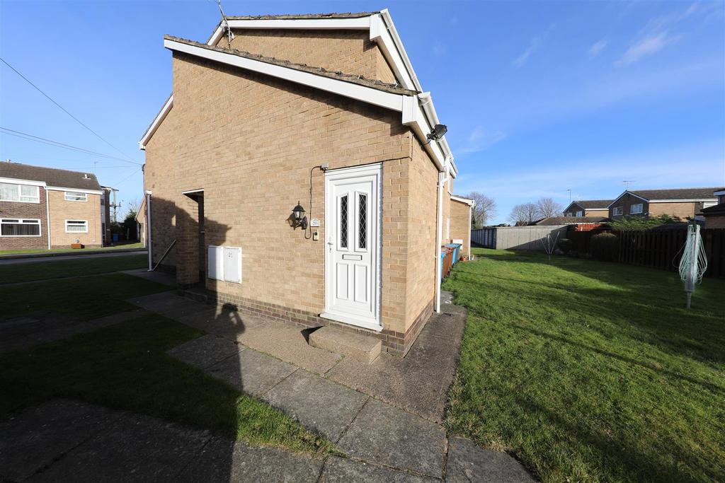 Gullane Drive, Hull 2 bed apartment £85,000