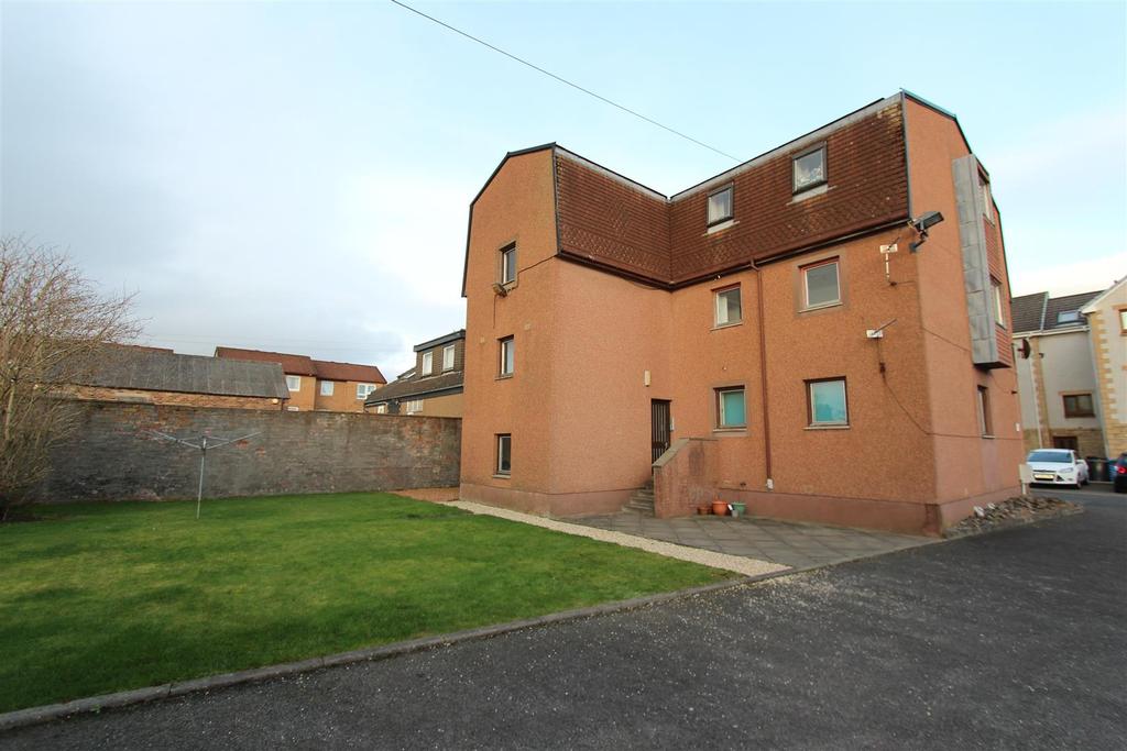 17 Miller Road, Dunfermline KY12 9DL 1 bed flat £490 pcm (£113 pw)
