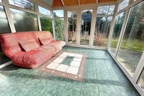 42 Flinters Close, Wootton, Northampton, NN4 6BH