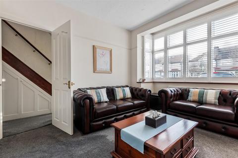 175 Bridgewood Road, Worcester Park, KT4 8XU