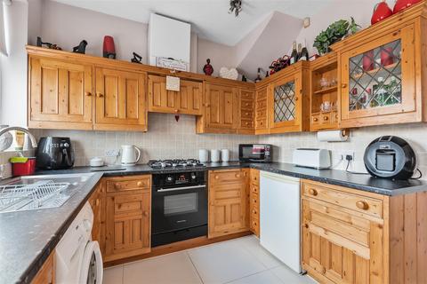175 Bridgewood Road, Worcester Park, KT4 8XU