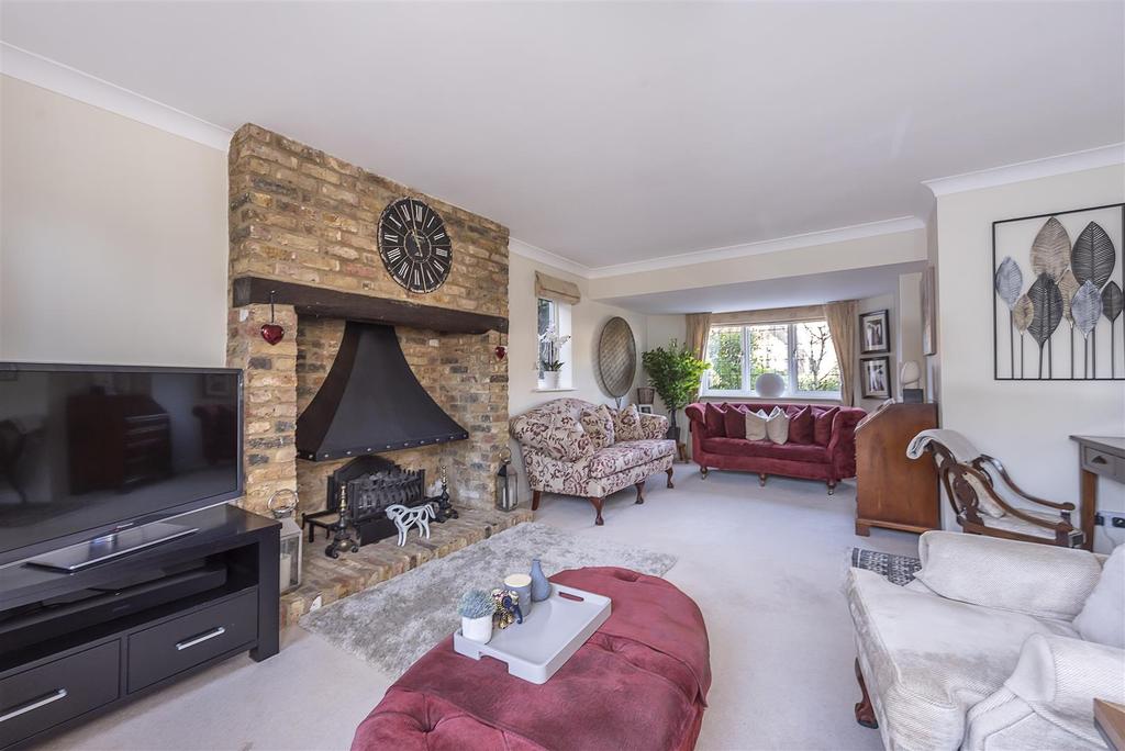 The Hill, Wheathampstead, St. Albans 4 bed detached house £1,250,000