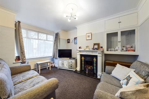 83 Queensgate, Bridlington, YO16 7LL
