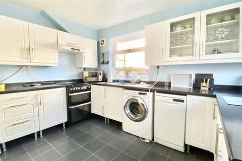 37 Grants Crescent, Seaham, SR7 7TL