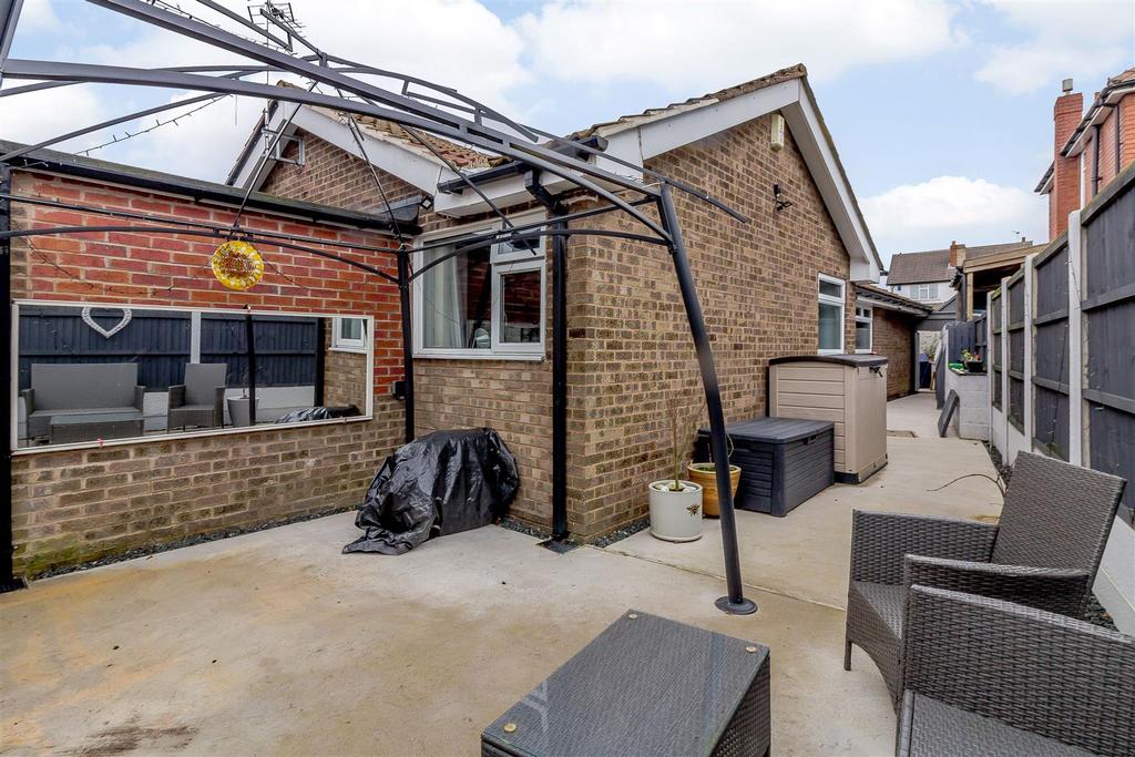 8490801-exterior01.jpg