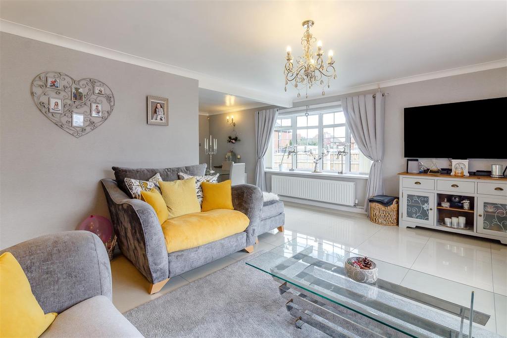 8490801-interior10.jpg