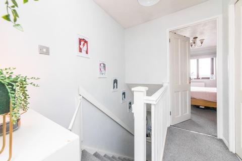 4 Dial Close, Greenhithe, DA9 9PY