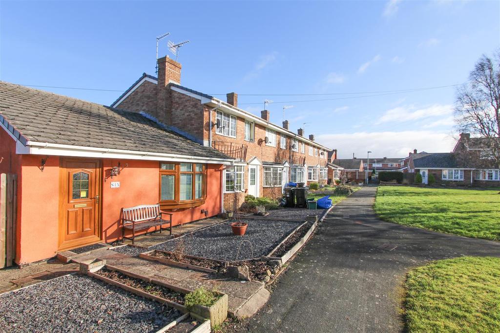 Acacia Court, Keynsham, Bristol 2 bed bungalow £275,000