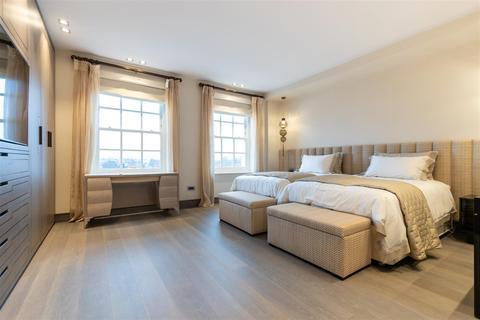 5 bedroom apartment for sale, Melbury Court, Kensington High Street, W8