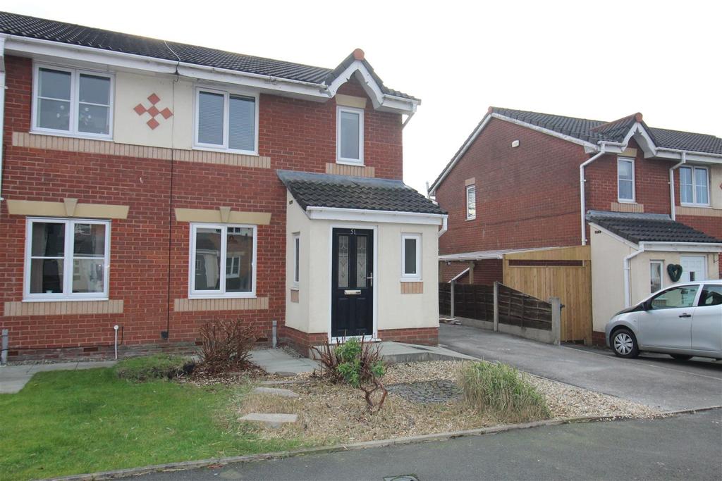 Butterwick Fields, Horwich 3 bed semidetached house £210,000