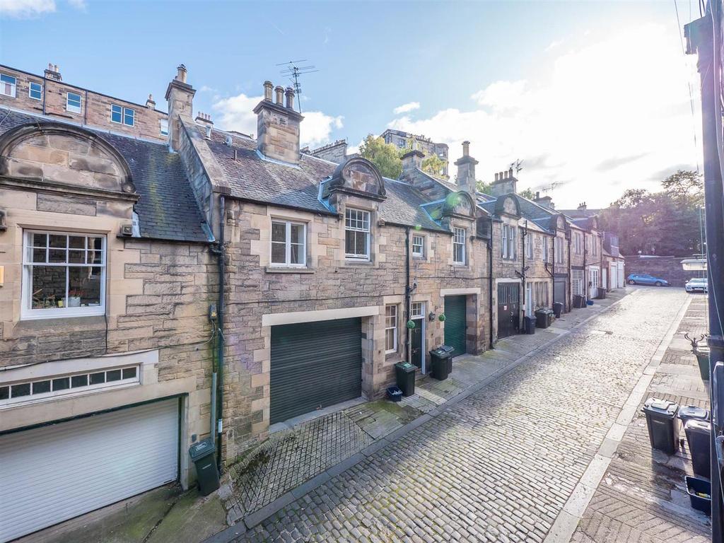 16B Rothesay Mews, Edinburgh, EH3 7SG 1 bed ground floor flat £255,000