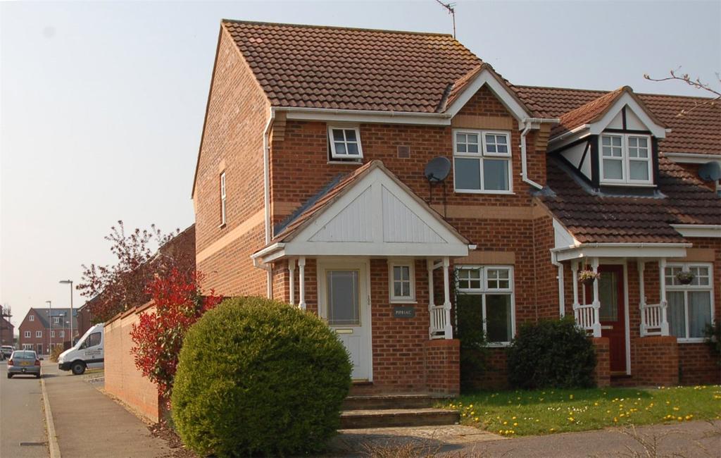 Creed Road, Oundle, Peterborough, Northamptonshire, PE8 3 bed end of