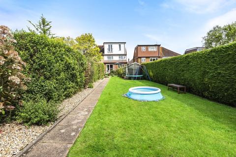 35 Sheepfold Road, Guildford, GU2 9TT