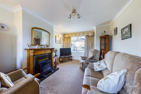 38 Westfields, Buckingham, MK18 1DZ