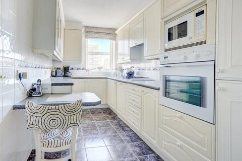 2 bedroom apartment for sale, Grand Avenue, Hove, BN3