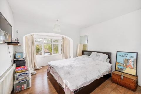 3 bedroom terraced house for sale - Park Avenue