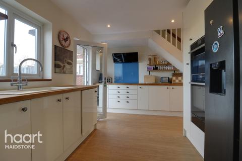 39 Devon Road, Maidstone, ME15 7EW
