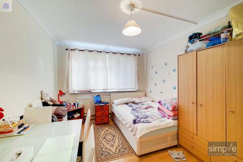 13 Sandow Crescent, Hayes, UB3 4QH