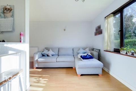 56 Cooper Close, Greenhithe, DA9 9PP