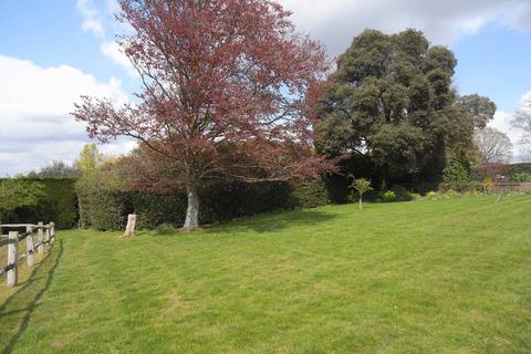 8 Birklands, Storrington, Pulborough, RH20 4BF