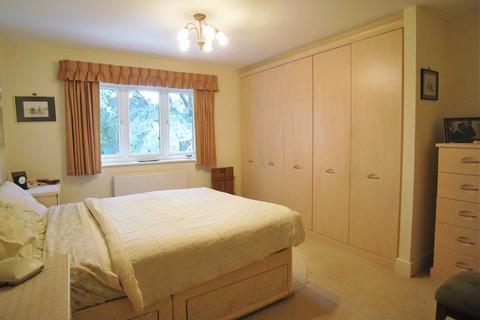 8 Birklands, Storrington, Pulborough, RH20 4BF