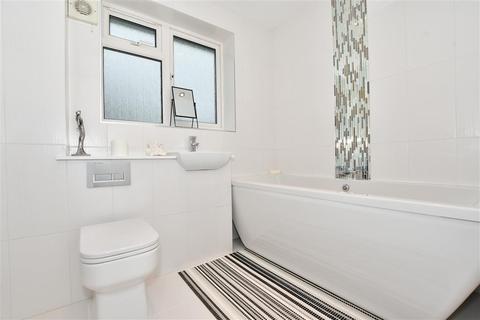 105 Caxton Close, Hartley, Longfield, DA3 7DP