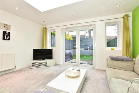 105 Caxton Close, Hartley, Longfield, DA3 7DP