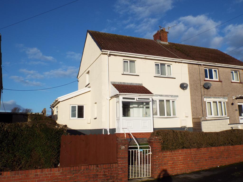 12 LlanYrNewydd, Penclawdd... 4 bed semidetached house £250,000