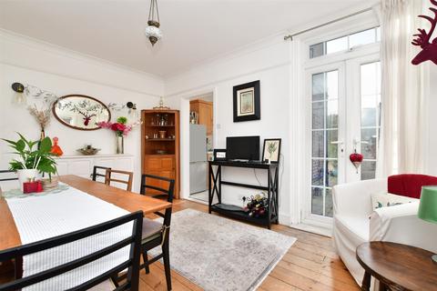 12 Bletchingley Road, Merstham, Redhill, RH1 3PJ