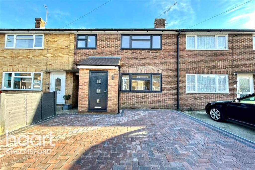 Ash Grove, Chelmsford 4 bed terraced house £1,700 pcm (£392 pw)