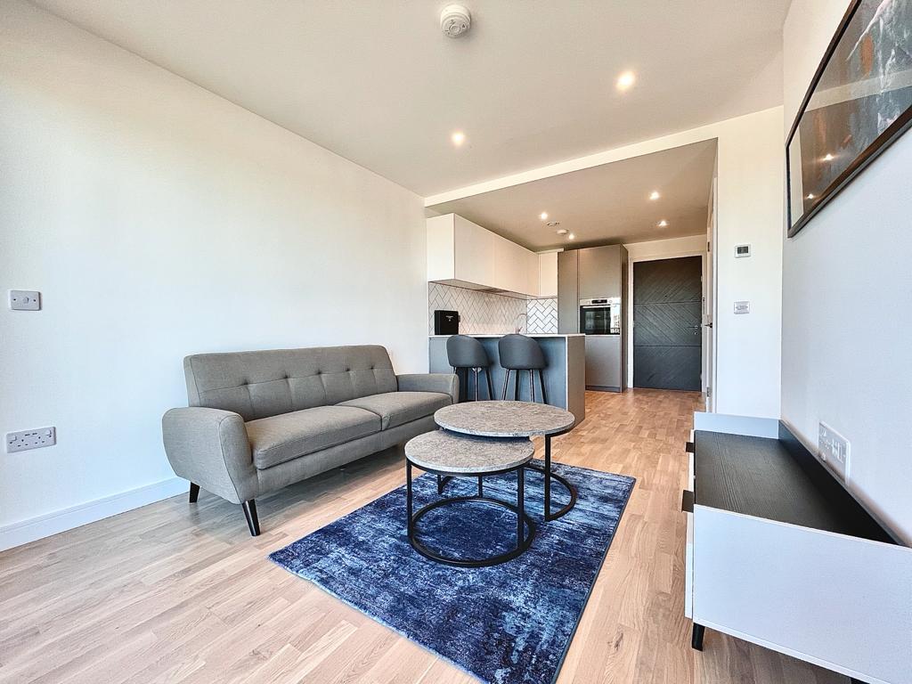 Studio To Rent