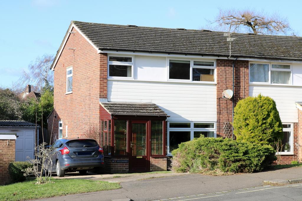 Barnmead, Haywards Heath, RH16 3 bed house for sale £450,000