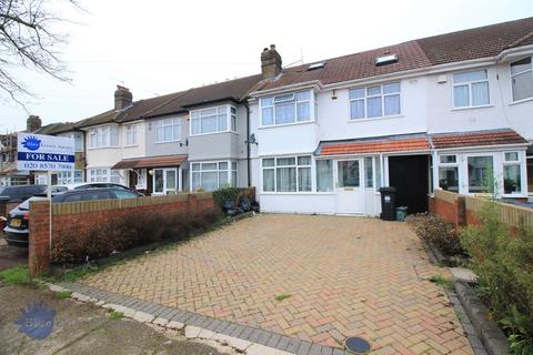 112 Ash Grove, Hounslow, TW5 9DS