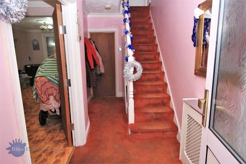 112 Ash Grove, Hounslow, TW5 9DS