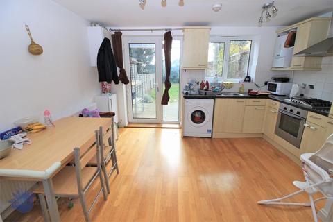 21a Harte Road, Hounslow, TW3 4LD