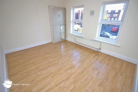 25 Cromwell Road, Hounslow, TW3 3QE